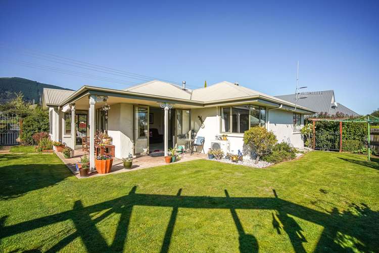 330 Suffolk Road Stoke_17