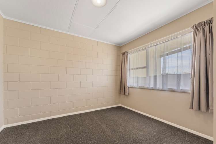 49c High Street Renwick_13