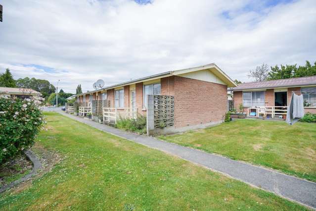 1-12/71 Main Street Mataura_1