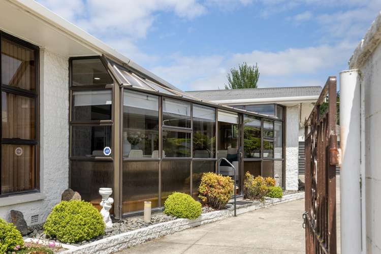 146 Shortland Street Aranui_9