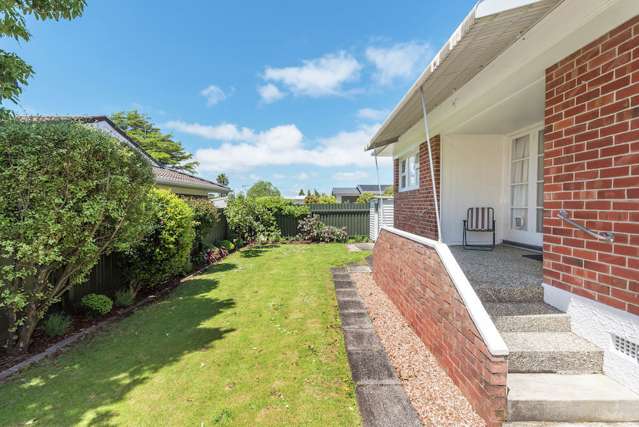 2/71 Rawhiti Road One Tree Hill_2