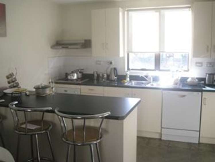 6/27 Rossmay Terrace Mount Eden_4