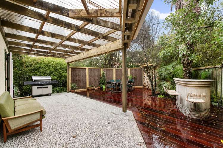 646 West Coast Road Oratia_19