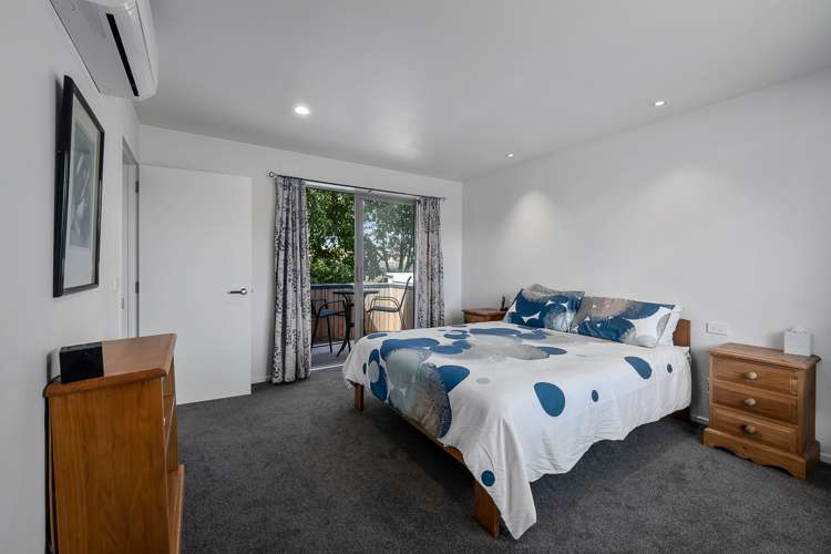 84 Dillons Point Road Islington_12