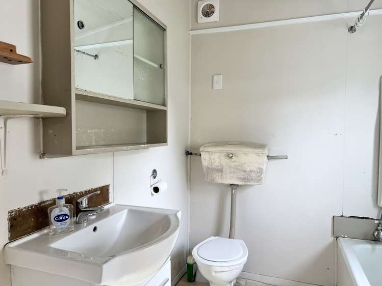 24 Cole Street Dannevirke_13