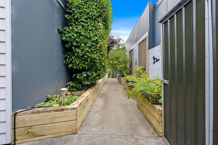 14 Dundas Road Riverside_18