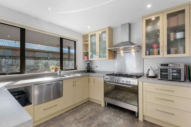 1 White Hart Lane Mosgiel_11