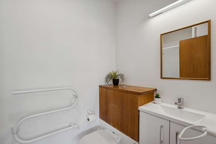 69-70/4 Lake Avenue Frankton_12