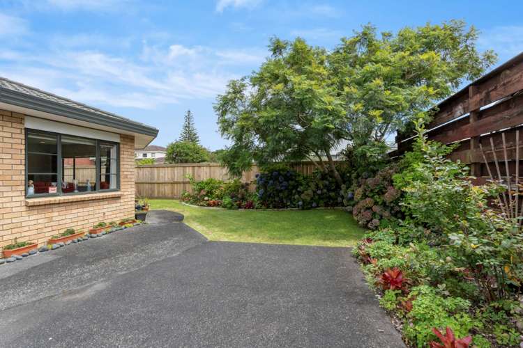 5a Kokiri Street Te Atatu South_17