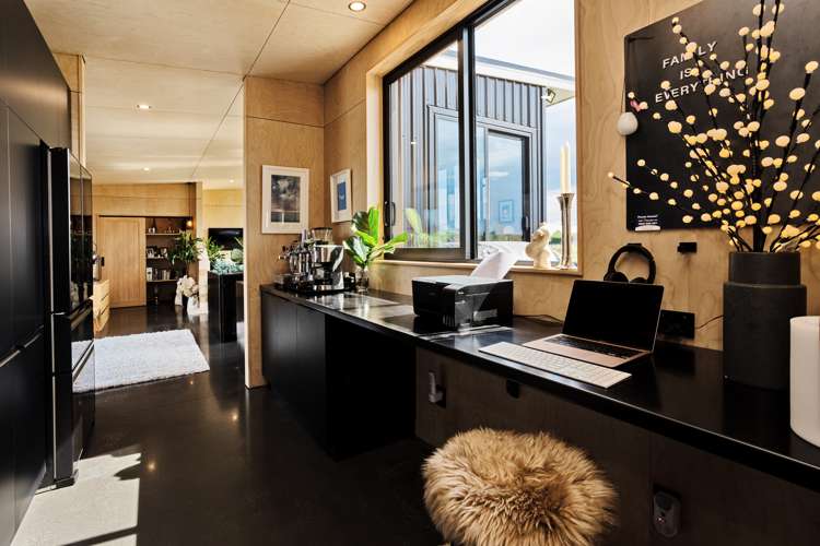 68 Sunrise Drive Seaward Bush_8