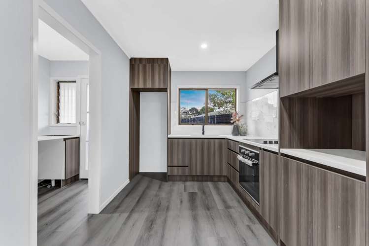 3/4173A Great North Road Glen Eden_6