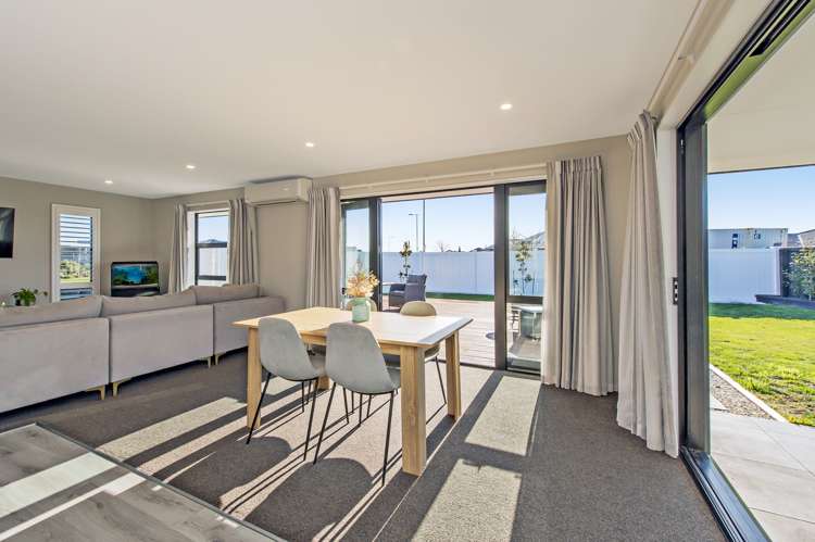 32 Temple Avenue Lincoln_6