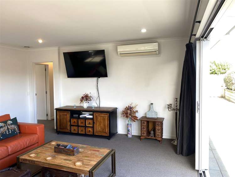 2 Fernhill Place Karoro_8