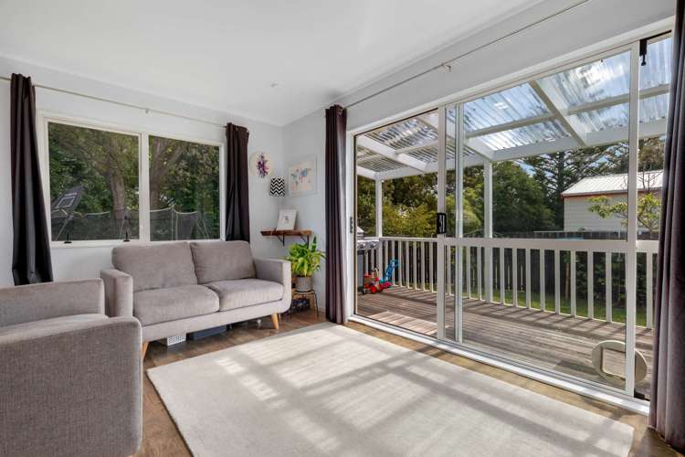 2/137 Awaroa Road Helensville_1