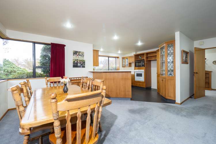 24 Falcon Drive Allenton_15