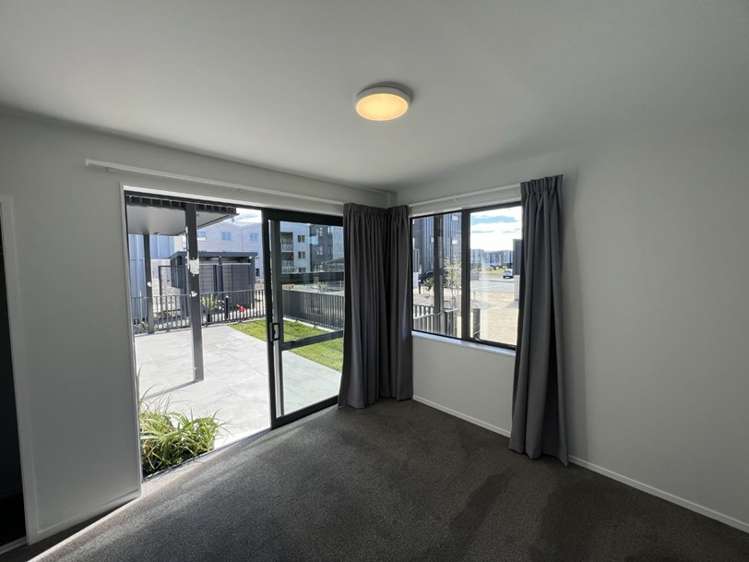 1/1 Karoro Court Hobsonville_10