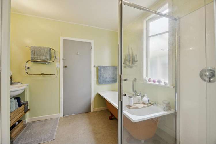 192 Doctors Point Road Waitati_19