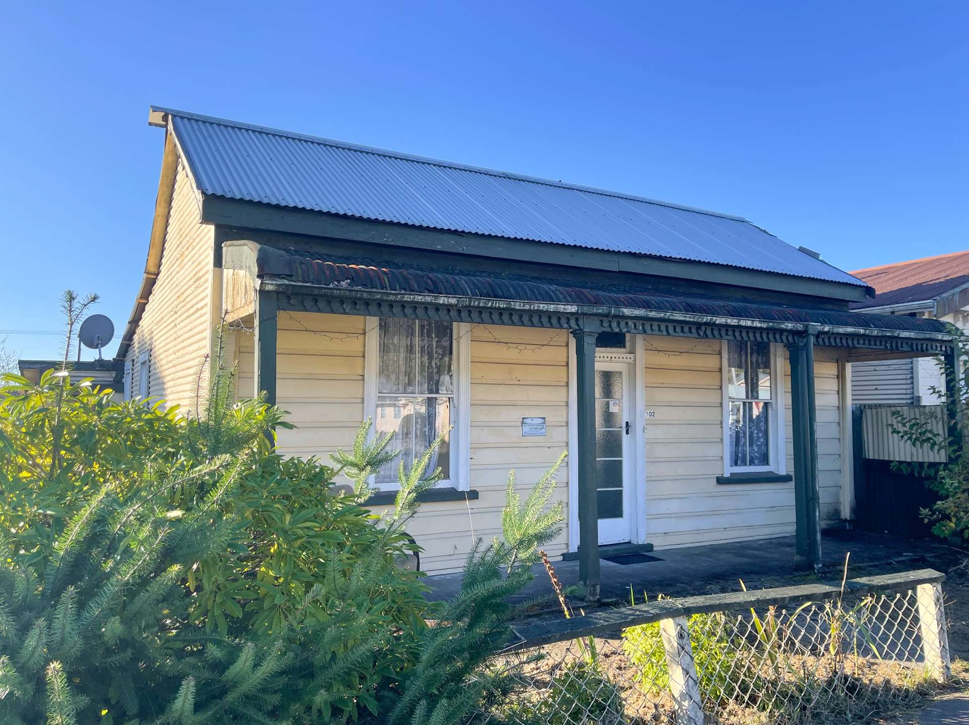 102 Broadway Reefton_0