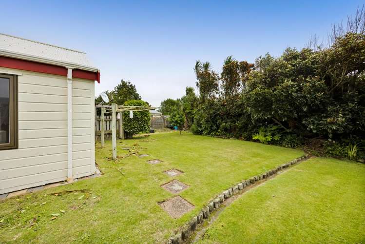 16 Heaphy Road Opunake_27