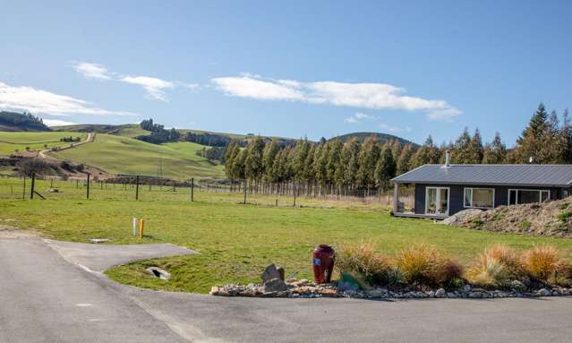 12 Kaylea Lane Millers Flat_2