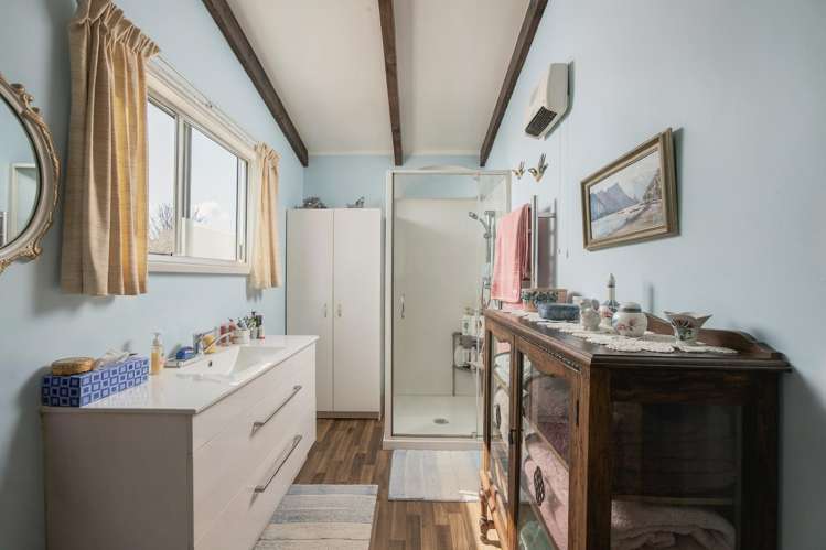 22 Birch Street Hilltop_26
