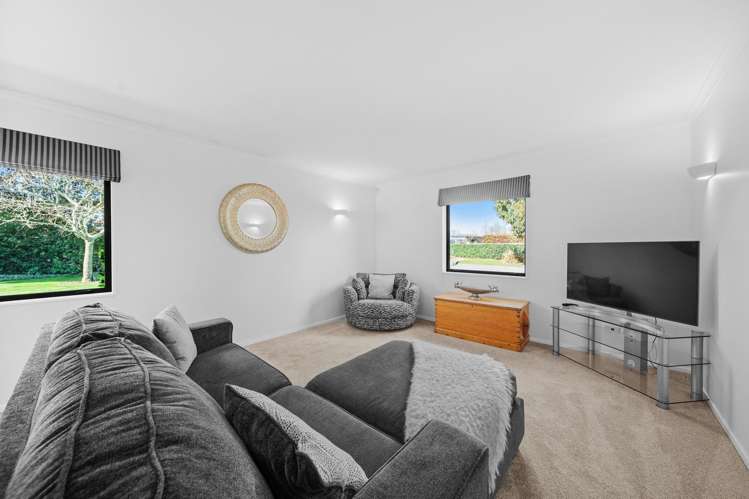 221b State Highway 2 Opaki_11