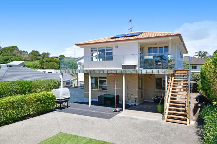 56 Waldorf Crescent Orewa_16