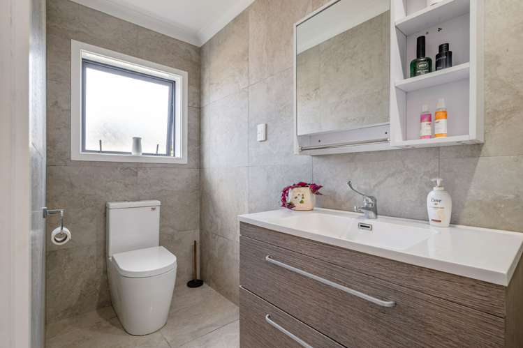38 Airport Drive Milson_15