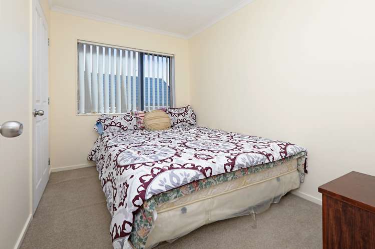 26 Robert Ross Place Clendon Park_6