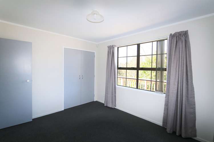 6 Glucina Place Glen Eden_11