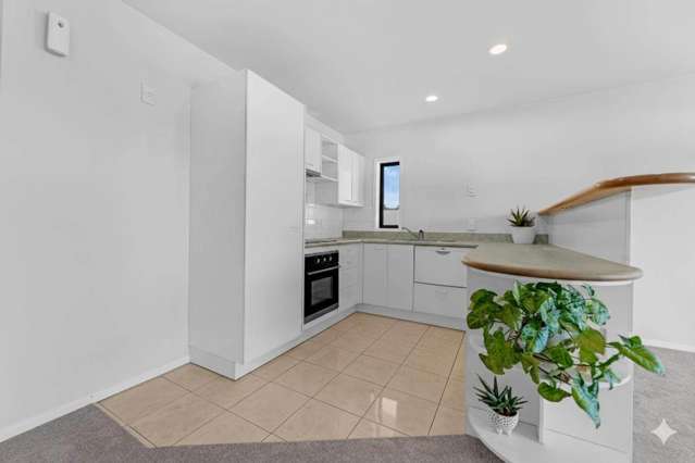 6/5 Cook Street Howick_3