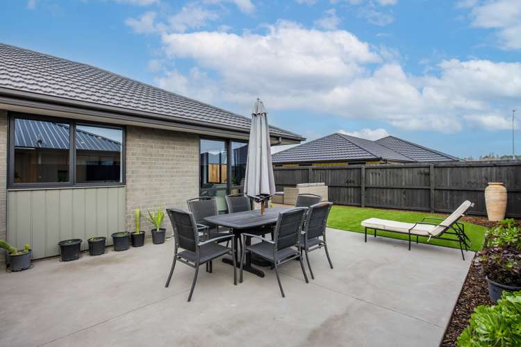 8 Olearia Lane Halswell_11