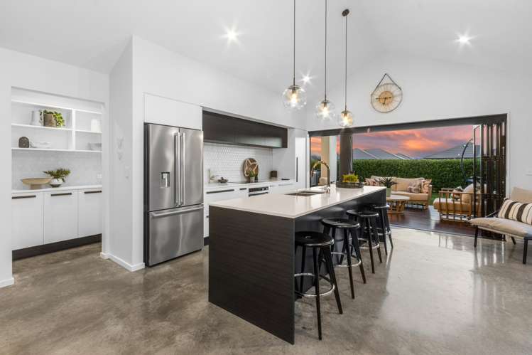 14 Nederland Avenue Burwood_6