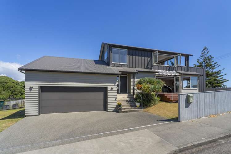 2 Kowhai Street Otaki Beach_2