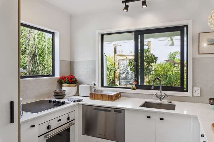 2 Island View Terrace Waikanae Beach_11