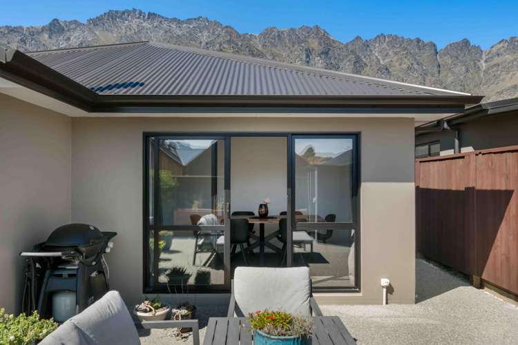 2 Collie Road Jacks Point_13