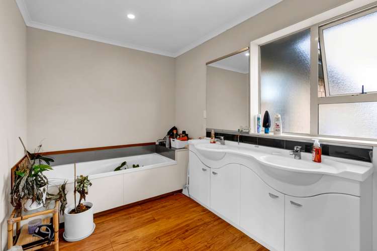 13 Fitzgerald Lane Hawera_15