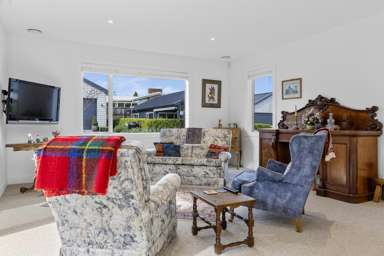 2/6 Wheretia Street_4