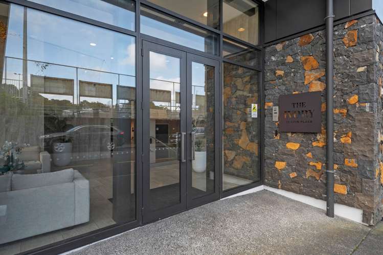 506/10 Lion Place Epsom_7