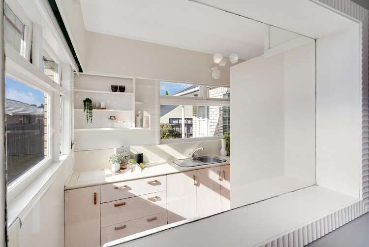 64 Galloway Street Hamilton East_19
