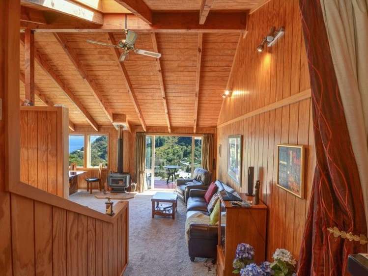 32a Mackinnon Terrace Fernhill/Sunshine Bay_4