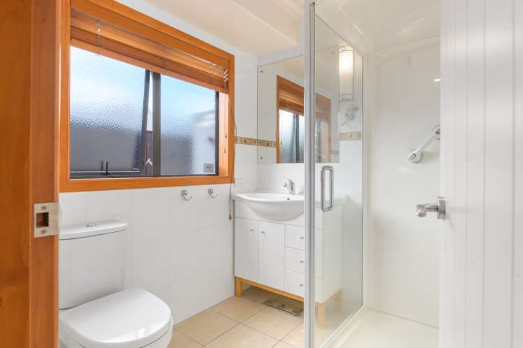 3 Wiltshire Drive Huntington_10