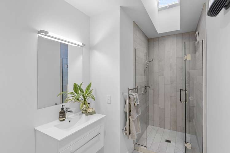 30 Wroxton Terrace Merivale_23