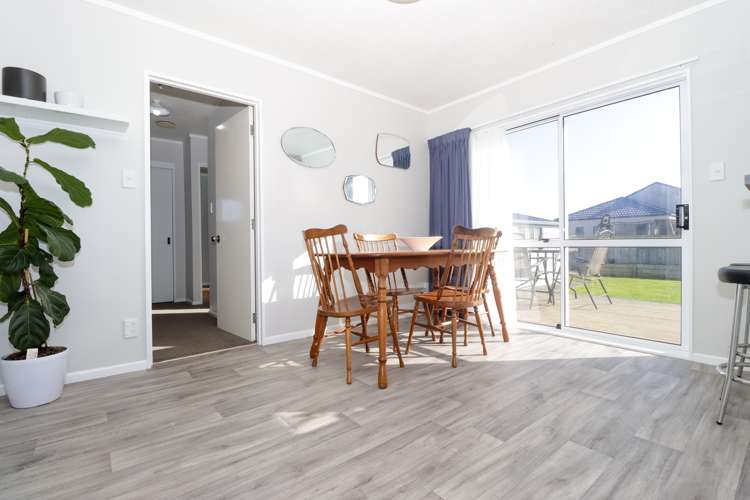 4 Emmerdale Mews Highbury_5