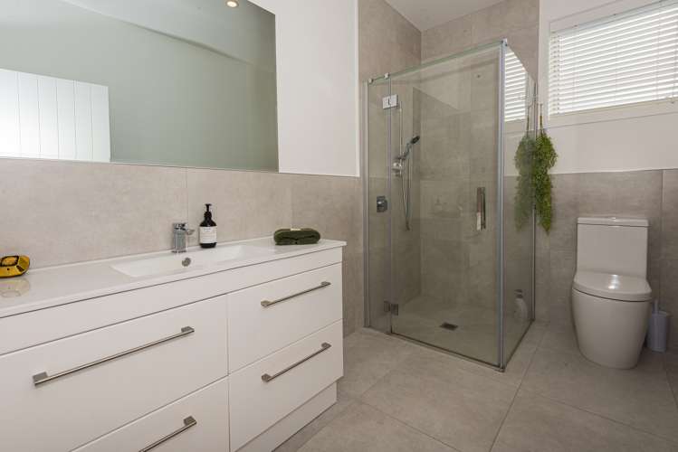 170 Beach Road Onerahi_13