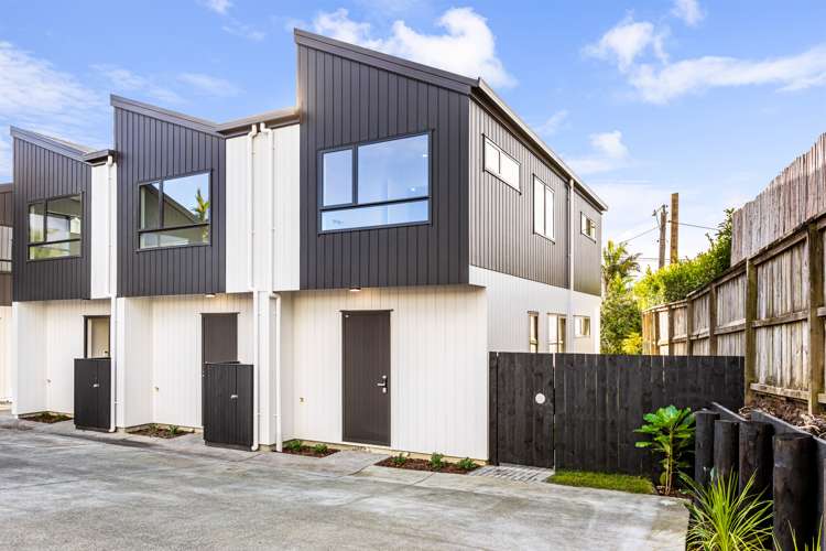 2/12 Fraser Road Devonport_9