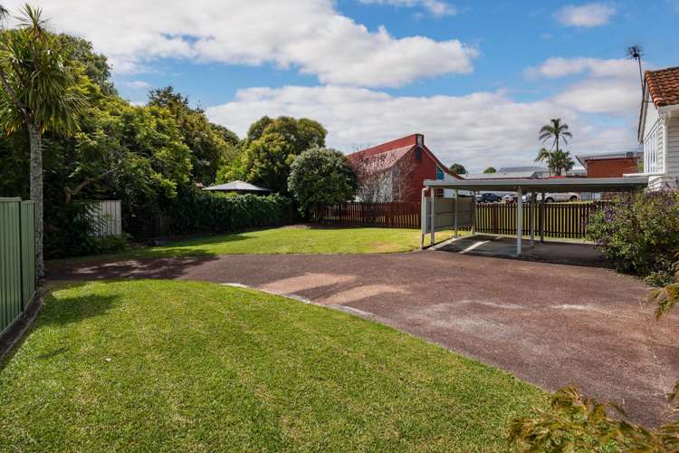 42 Bolton Street Blockhouse Bay_5