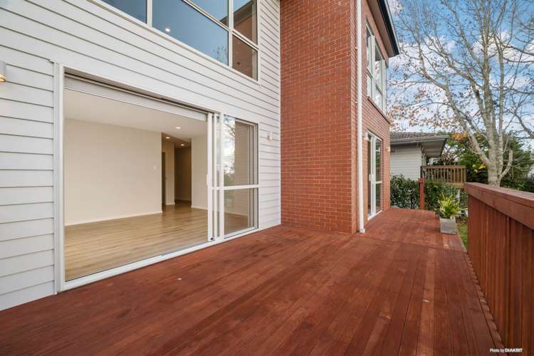 11A Kaihu Street Northcote_9