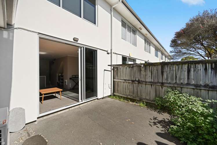 9I Denver Place Hamilton East_10