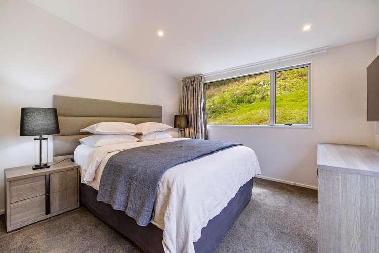 2B Vancouver Drive Queenstown_9